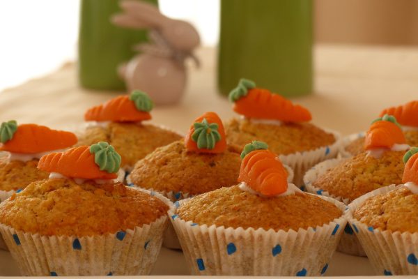 carrot cake, cakes, muffins