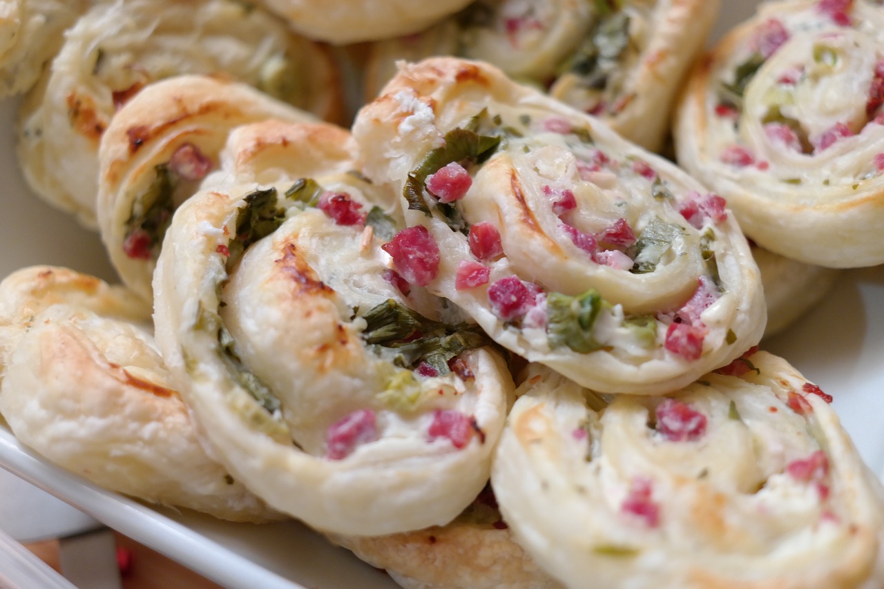puff pastry snails, puff pastry, snack