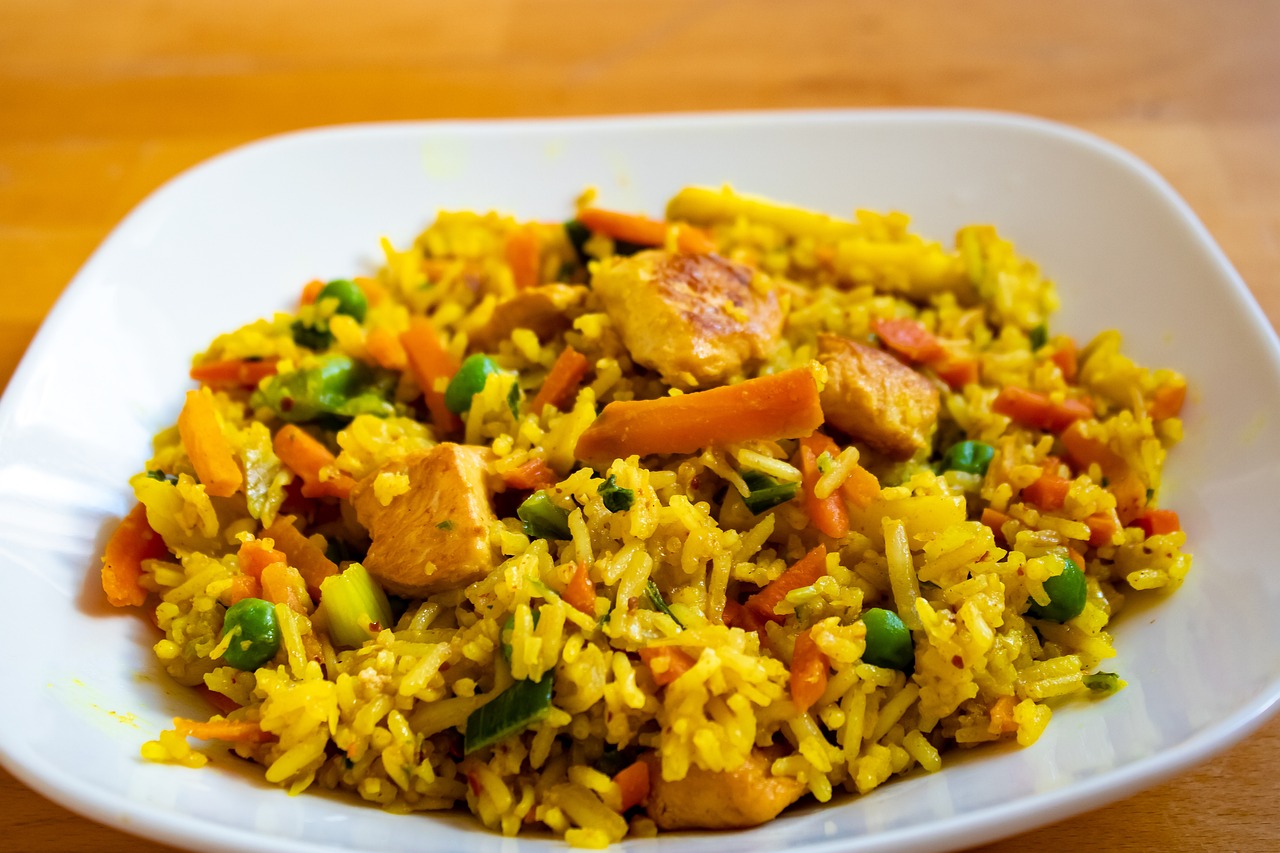 rice dish, chicken breast, indonesian dish