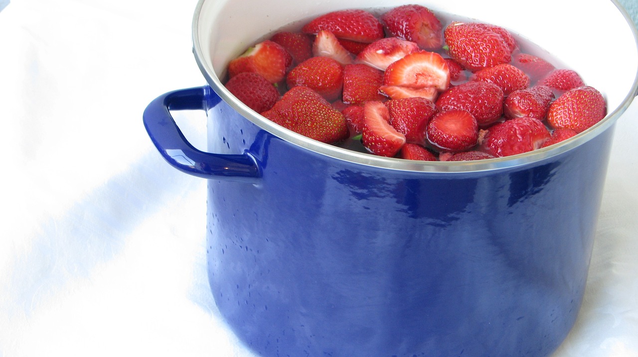 pot, jam, strawberries