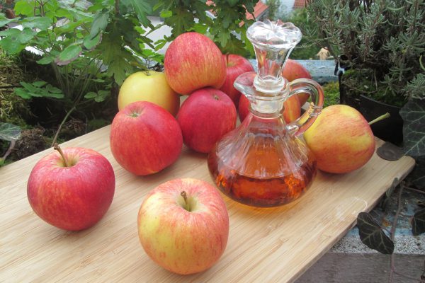 apples, vinegar, slimming