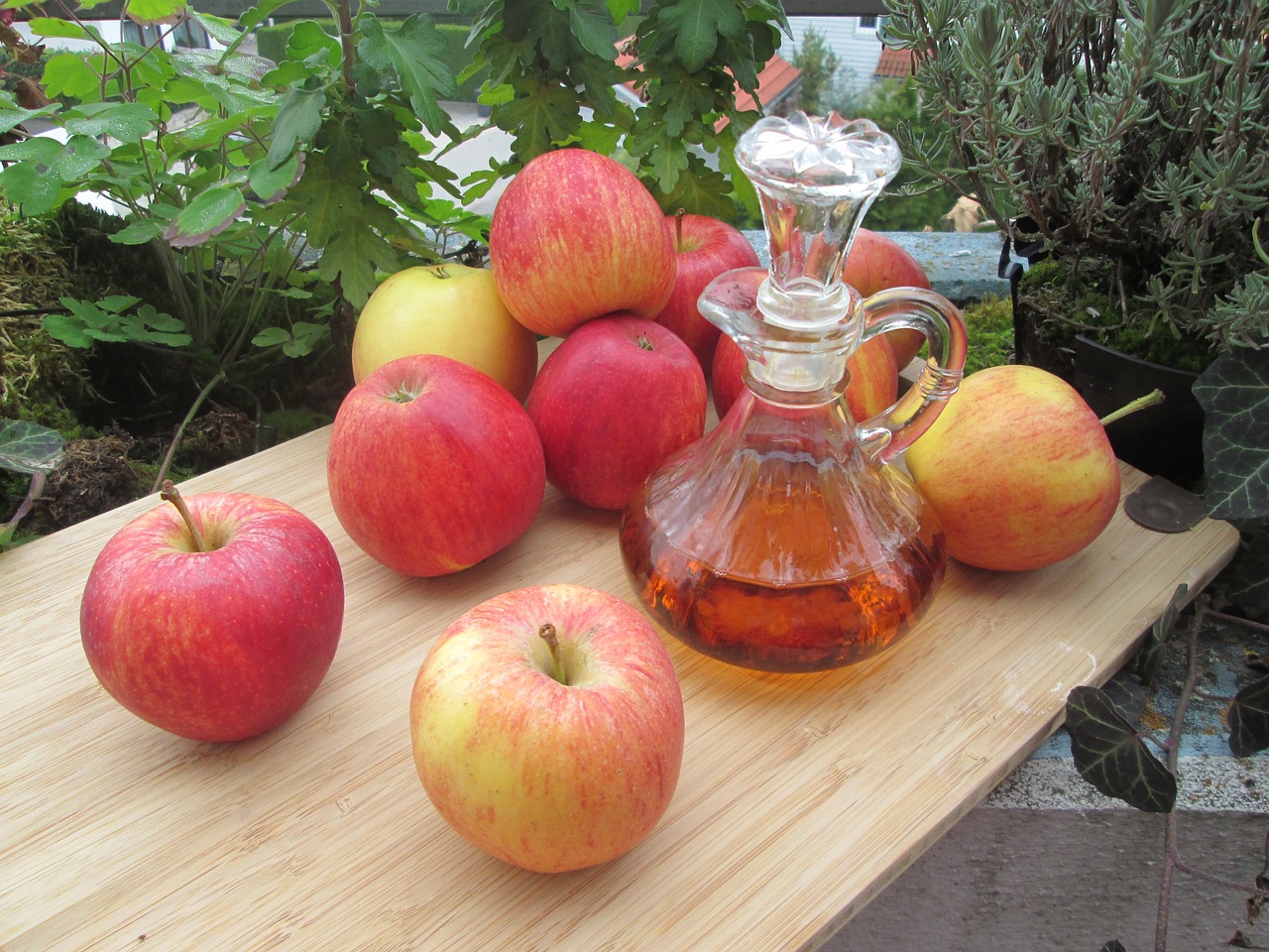 apples, vinegar, slimming