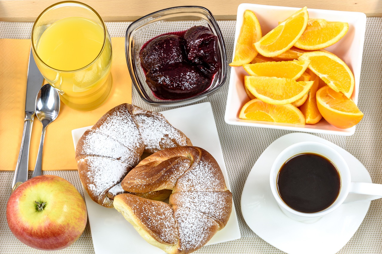 breakfast hotel, continental, tray