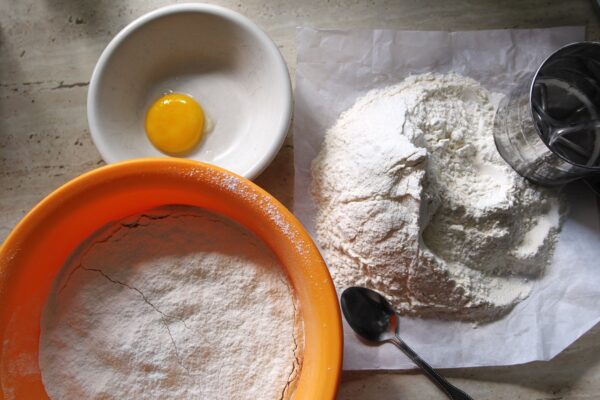 yeast dough, cake, egg