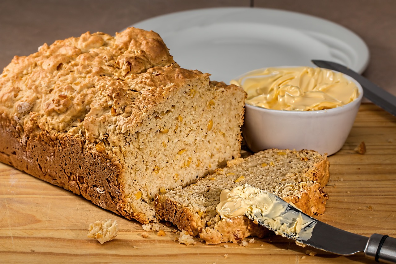 corn bread, loaf, fresh bread