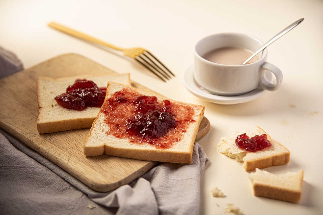 sandwich, bread, strawberry jam