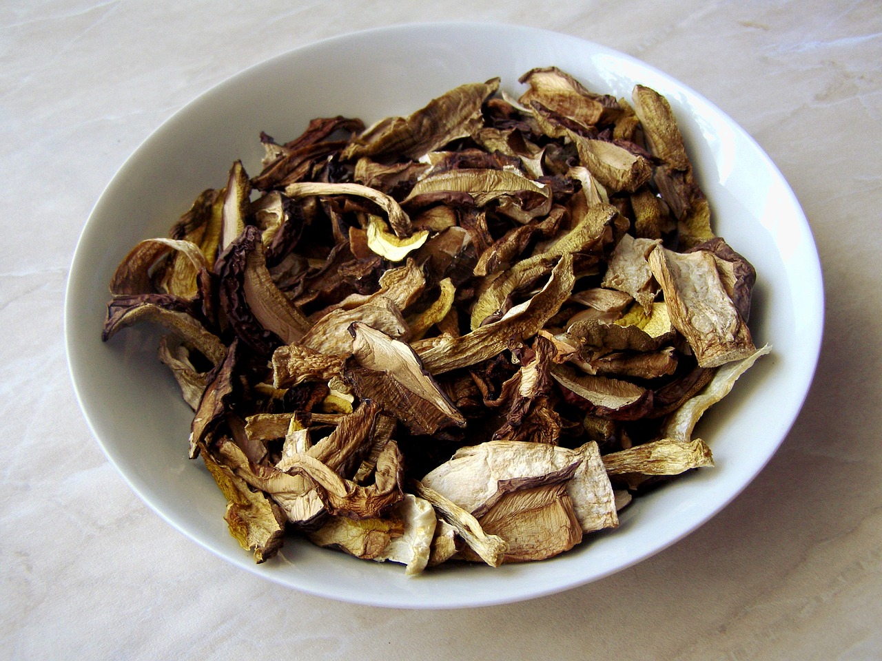 mushrooms, dried, autumn